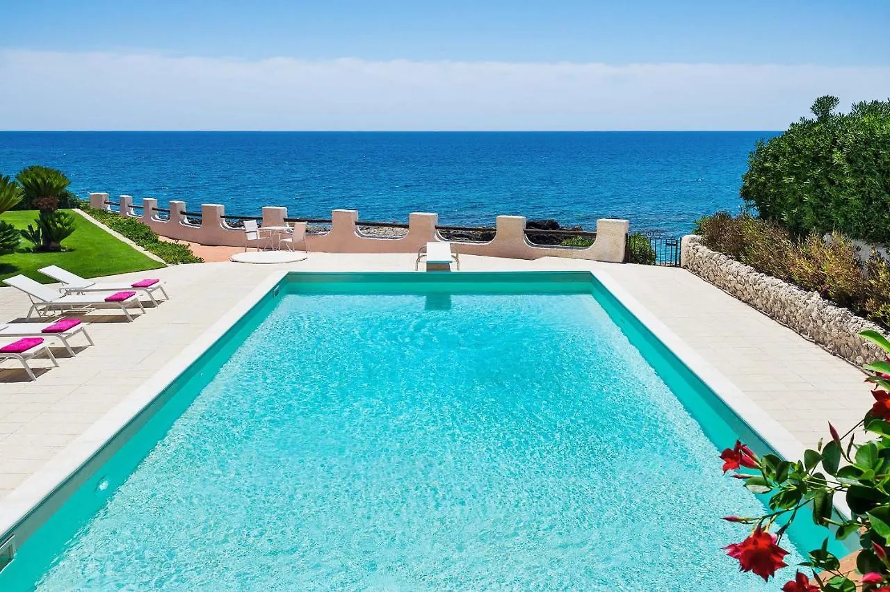 Blue Moon Villa Fontane Bianche Italië